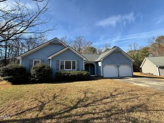 405 Avent Circle, Holly Springs, NC 27540