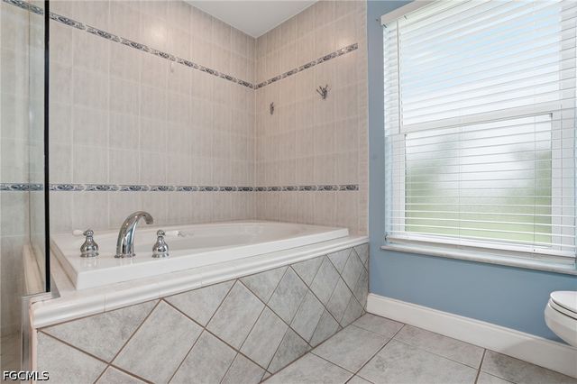 6114 Deer RUN, Fort Myers, FL 33908