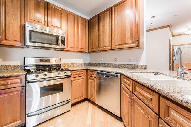 1251 W LAKE Street 103, Addison, IL 60101