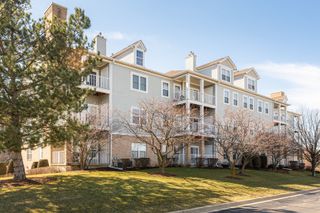 1251 W LAKE Street 103, Addison, IL 60101