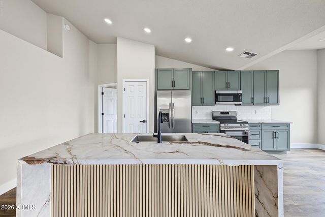 271 N BROOKSIDE Street, Chandler, AZ 85225