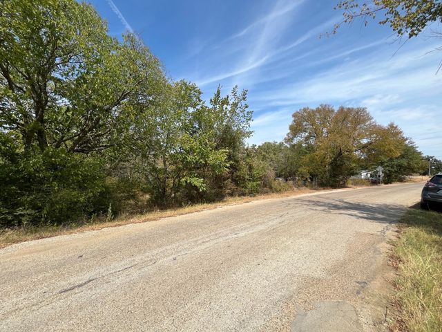 7111 Main Street, Alvarado, TX 76009