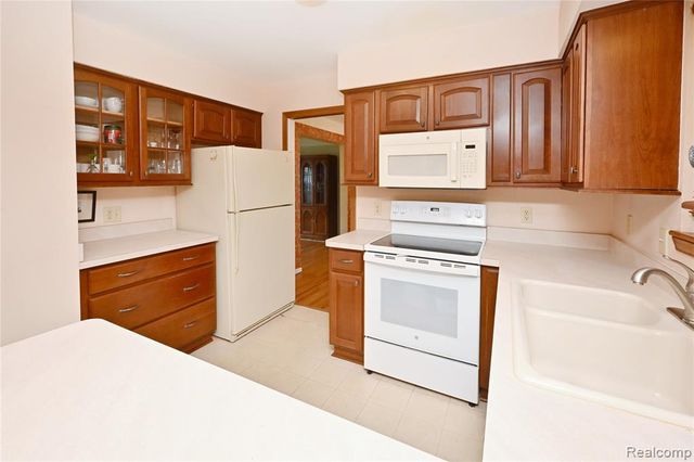 2648 Kopson Court, Bloomfield Hills, MI 48304