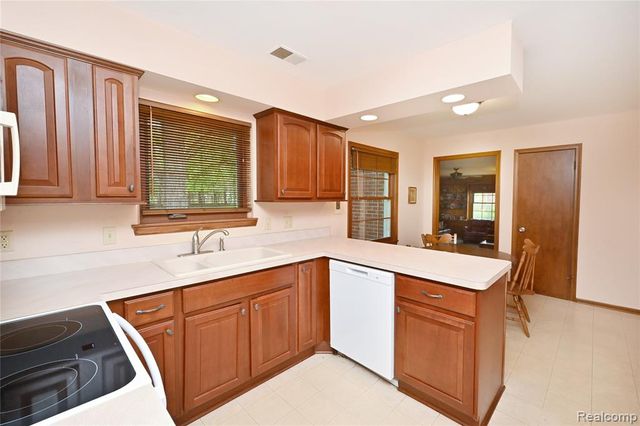 2648 Kopson Court, Bloomfield Hills, MI 48304