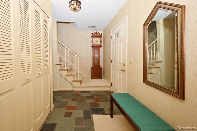 2648 Kopson Court, Bloomfield Hills, MI 48304
