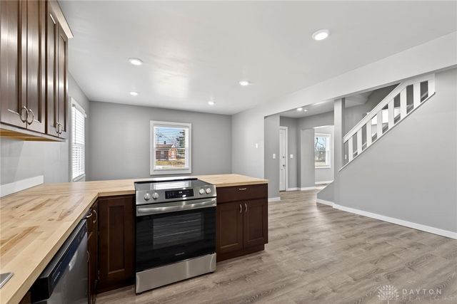 1739 Burroughs Drive, Dayton, OH 45406