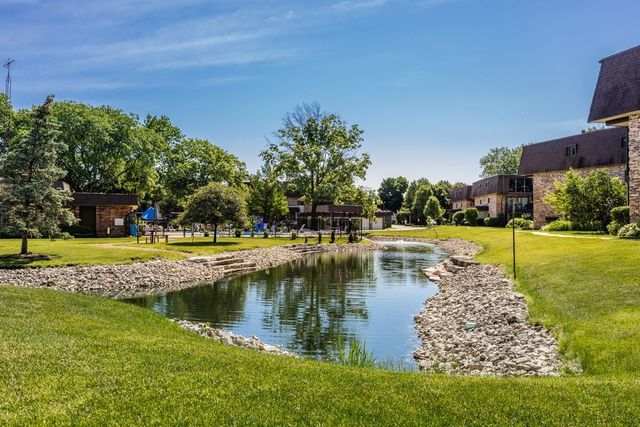 9190 South Road C, Palos Hills, IL 60465