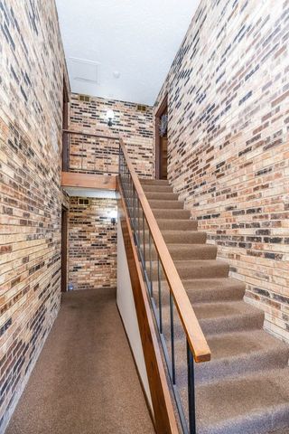 9190 South Road C, Palos Hills, IL 60465