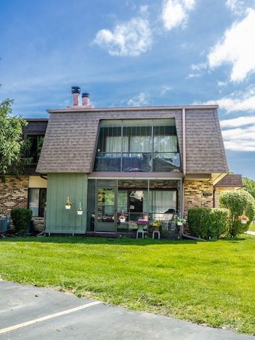 9190 South Road C, Palos Hills, IL 60465