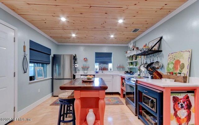 118 LUDWIG Avenue, Crescent City, FL 32112