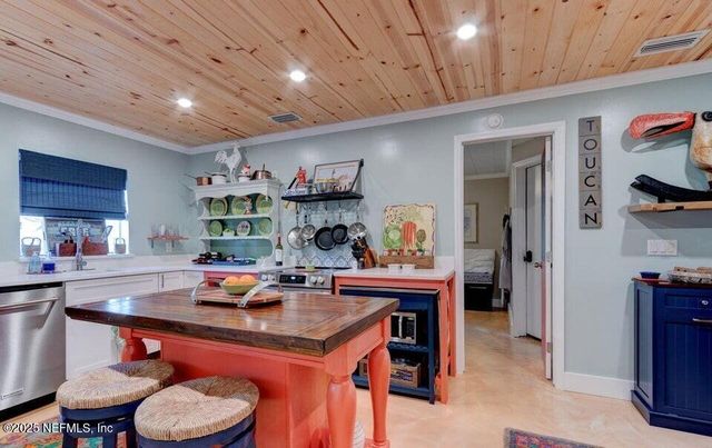 118 LUDWIG Avenue, Crescent City, FL 32112