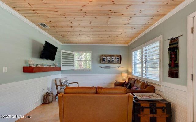 118 LUDWIG Avenue, Crescent City, FL 32112