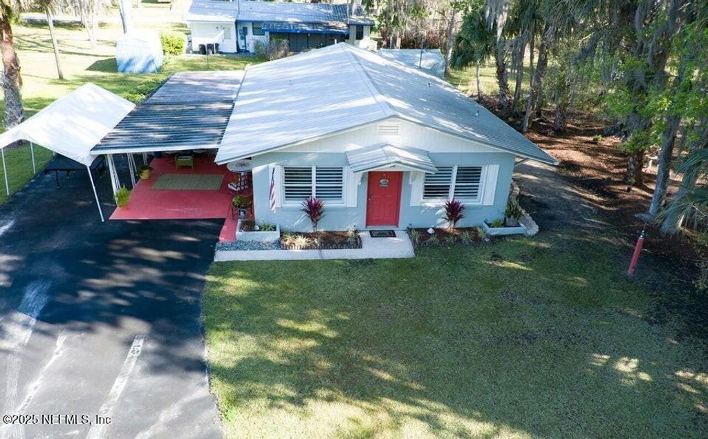 118 LUDWIG Avenue, Crescent City, FL 32112