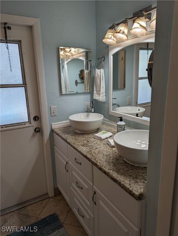 2535 SW 28th PL, Cape Coral, FL 33914