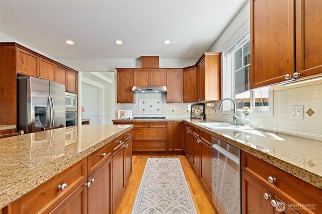 9206 234th Place SW, Edmonds, WA 98020