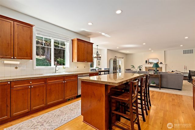9206 234th Place SW, Edmonds, WA 98020