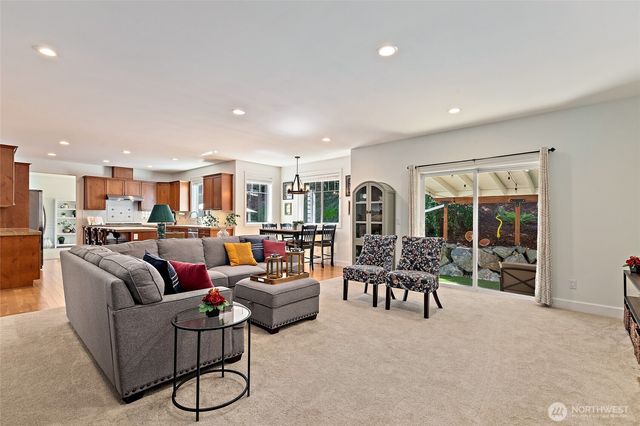 9206 234th Place SW, Edmonds, WA 98020