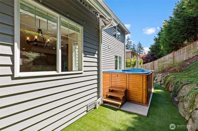 9206 234th Place SW, Edmonds, WA 98020