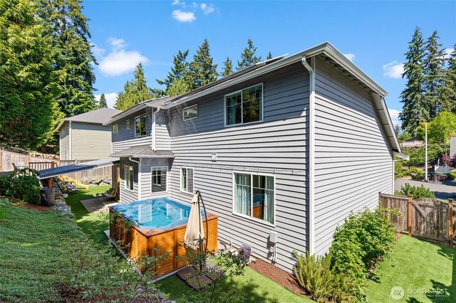9206 234th Place SW, Edmonds, WA 98020