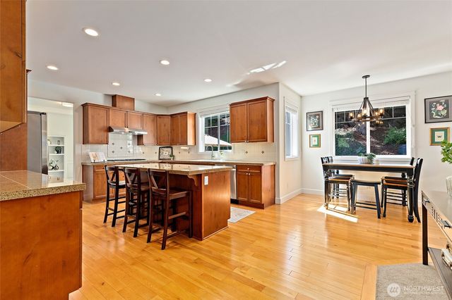 9206 234th Place SW, Edmonds, WA 98020
