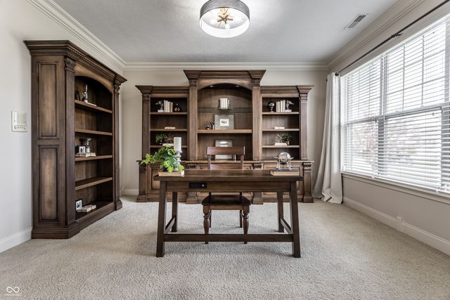 3929 Andretti Drive, Zionsville, IN 46077