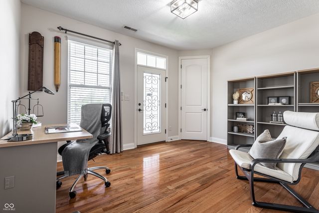 3929 Andretti Drive, Zionsville, IN 46077