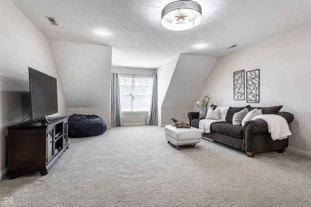 3929 Andretti Drive, Zionsville, IN 46077