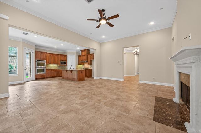 1306 Royal Sands Lane, Kingwood, TX 77345