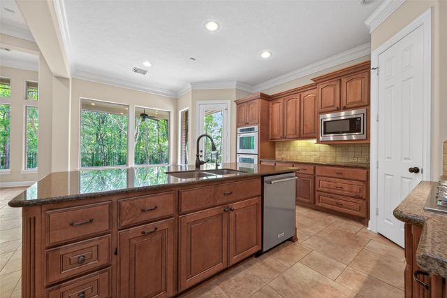 1306 Royal Sands Lane, Kingwood, TX 77345