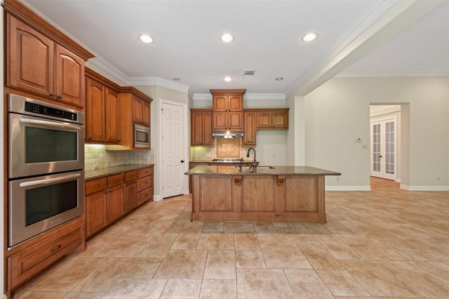 1306 Royal Sands Lane, Kingwood, TX 77345