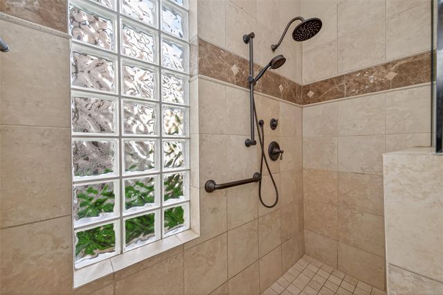 1306 Royal Sands Lane, Kingwood, TX 77345