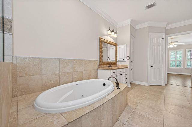 1306 Royal Sands Lane, Kingwood, TX 77345