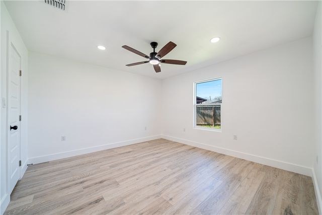 7006 Tree Top Pl, Corpus Christi, TX 78413