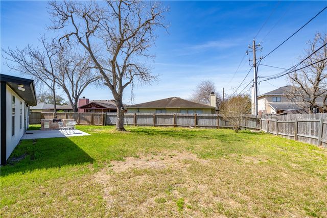 7006 Tree Top Pl, Corpus Christi, TX 78413