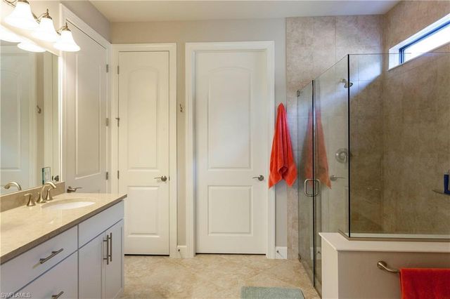 14020 Hawks Eye CT, Estero, FL 33928