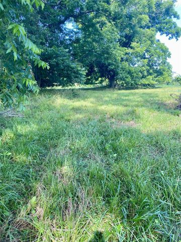 336 Wagon Wheel Trail, Angleton, TX 77515
