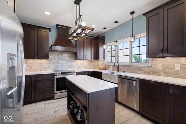 6782 W 200 S, New Palestine, IN 46163