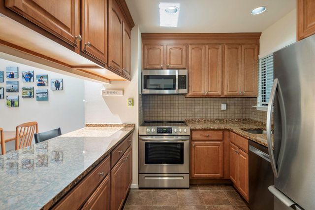 263 Horseshoe Circle, Ossining, NY 10562