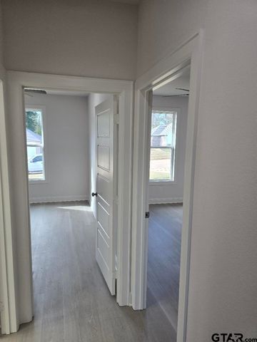 905 Alex Dr, Whitehouse, TX 75791