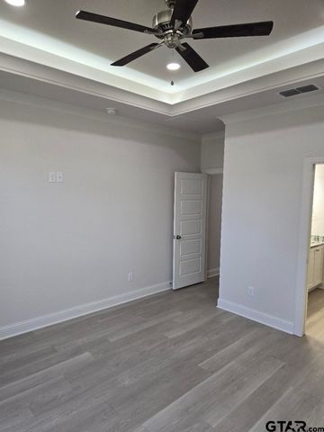 905 Alex Dr, Whitehouse, TX 75791