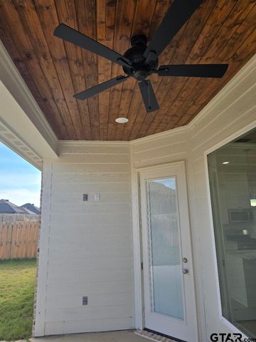 905 Alex Dr, Whitehouse, TX 75791