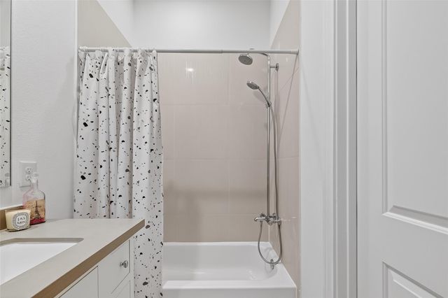 3317 Timbergrove Oaks Street, Houston, TX 77008