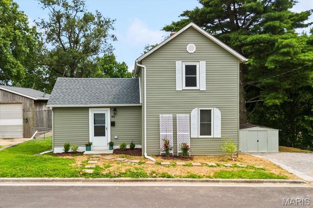 90 Sunset Avenue, Glen Carbon, IL 62034