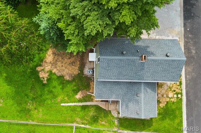 90 Sunset Avenue, Glen Carbon, IL 62034