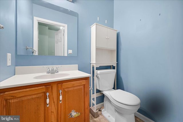 816 ROCKWOOD DR, Elizabethtown, PA 17022