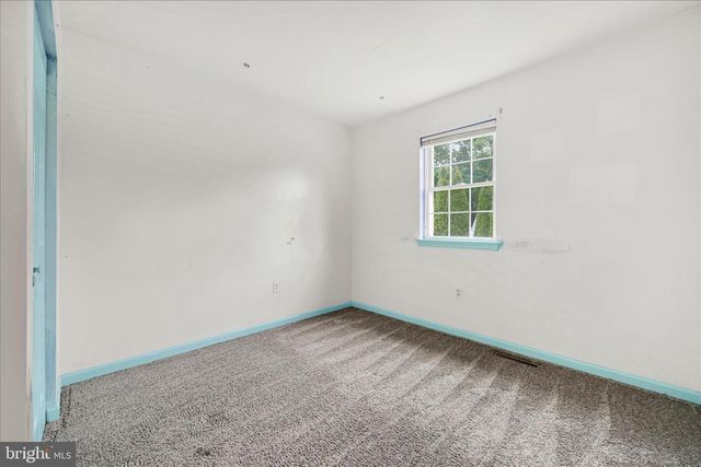 816 ROCKWOOD DR, Elizabethtown, PA 17022