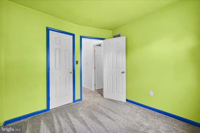 816 ROCKWOOD DR, Elizabethtown, PA 17022