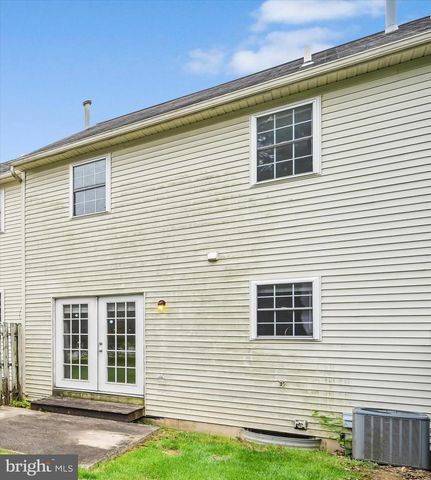 816 ROCKWOOD DR, Elizabethtown, PA 17022
