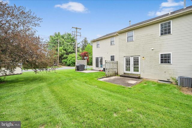 816 ROCKWOOD DR, Elizabethtown, PA 17022