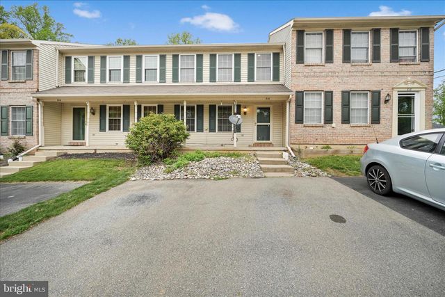 816 ROCKWOOD DR, Elizabethtown, PA 17022